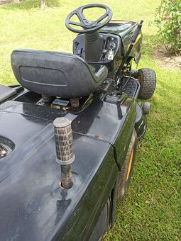 Zahradní traktor Partner 12592RB( Husqvarna) - 6