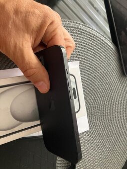iPhone 15 black 128gb, záruka ČR TOP stav - 6