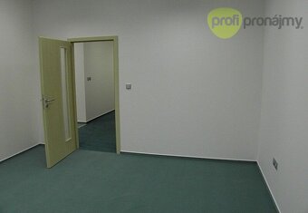 Pronájem kanceláře 161 m² - 6