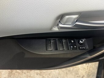 Cerna Toyota corrola 1.8hybrid automat - 6