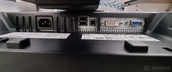Monitor HP L1940T 19" (48,3 cm) - 6