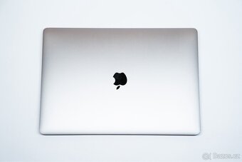 Macbook Pro 16 (2019) + obal v ceně - 6