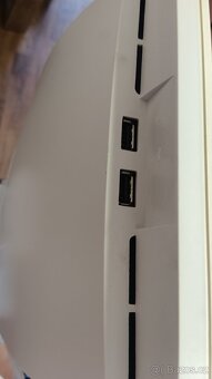 Bílý Monitor,22" Fujitsu B22W-7 bílý včetně napájecího kabe - 6