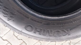 Prodám 2 x letní pneu Kumho 205/60/16 - 6