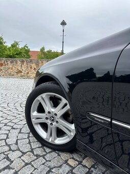 Mercedes Benz - 6