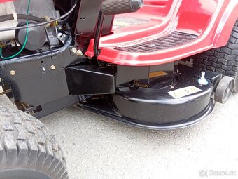 Prodám zahradní traktor MTD 160/92H  16Hp Hydro - 6