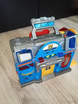 Policejní a hasičská stanice - 6