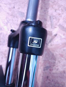Odpružená vidlice SR Suntour XCM30, 29" - 6