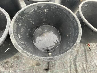 Káď plastová 285l černá s výpustným kohoutem - 6