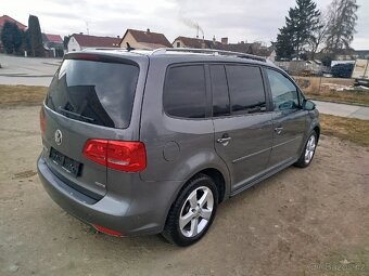 Volkswagen Touran - 6
