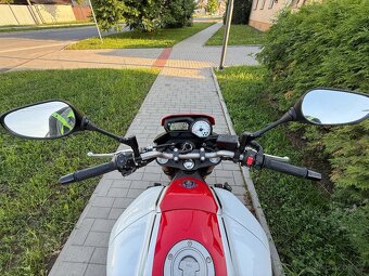 Yamaha FZ8N - 6