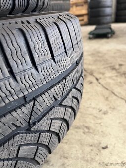 Pneu Michelin Pilot Alpin 245/45R17 - 6