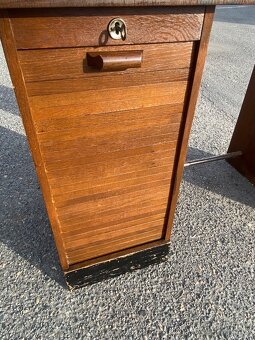 Starý roletový psací stul - 6