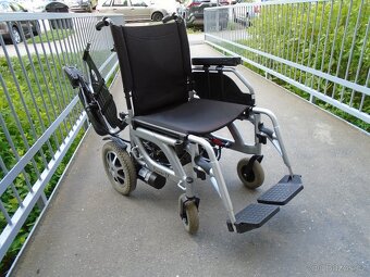 Elektrický invalidní vozík skládací,nové baterky - 6