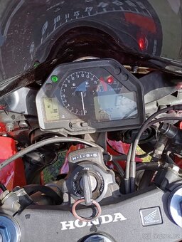 Honda CBR 600RR – 25 kW - 6