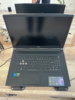 KATANA 17 B12U - 6