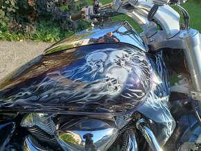 Suzuki VZR 1800 intruder - 6