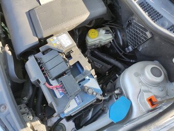 Skoda fabia 1.2 htp 12v - 6