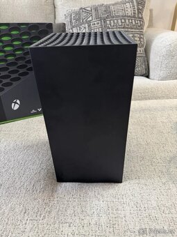 Prodám Xbox Series X 1TB+5x hra - 6