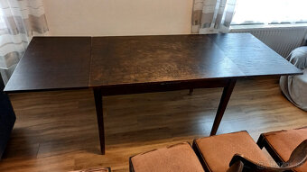 Jídelní rozkládací stůl se židlemi z roku 1952 - 6