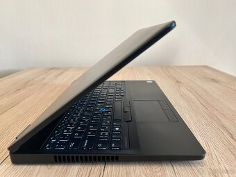 Dell Latitude 5570, i5, 12GB, 256SSD, podsvícený, TOP STAV - 6