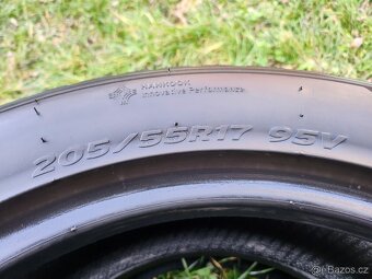 4x Zimní pneu Hankook + BF Goodrich - 205/55 R17 XL - 85% - 6
