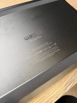 grafický tablet Wacom Intuos Pro M (PTH-660) - 6