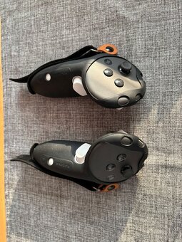 Meta Quest 3S 128 gb + vybavení v hodnotě 2500kč - 6