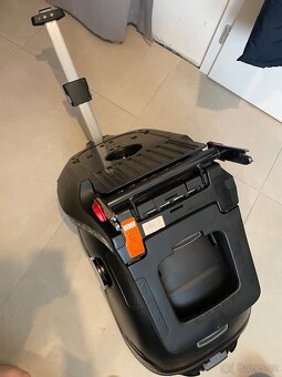 Autosedačka otočná Britax römer - 6