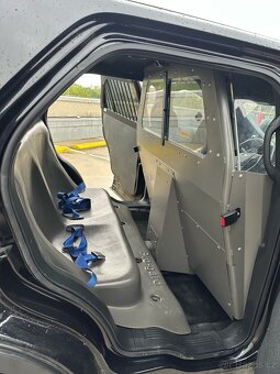 🚨 POLICAJNÝ ŠPECIÁL FORD EXPLORER INTERCEPTOR 2019 - 6