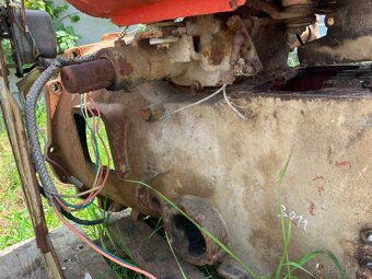 Zetor 3011 převodovka vnitřnosti nebo další díly - 6