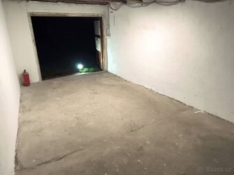 Pronájem 2garáž + elektřina - 6