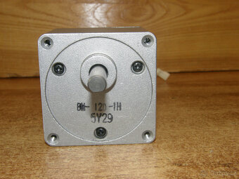 Elektromotor s převodovkou TSUKASA 24 VDC 150 W 60 RPM - 6