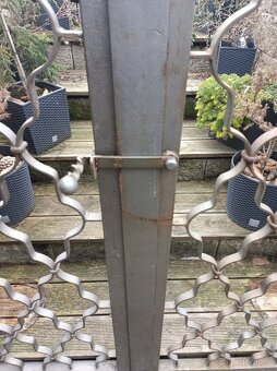 Železná dvoukřídlá branka - 6