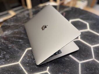 MacBook Pro 13" M1/2020/16RAM/2TB/A2338 - 6