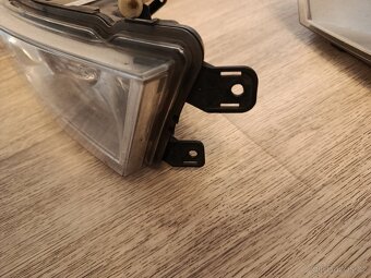 Škoda Octavia 3 před facelift přední mlhovky - 6