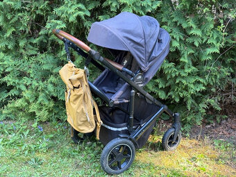Britax Römer Smile III – kočárek+korba+autosedačka+báze - 6