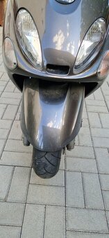 Yamaha Majesty 125 - 6