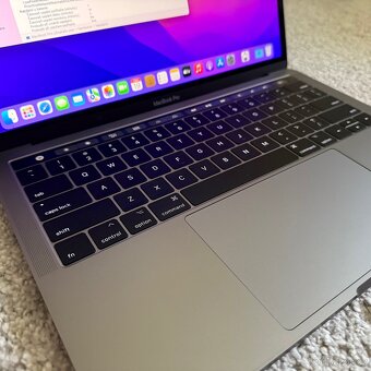 APPLE MACBOOK PRO 13” 2016 i5/8GB RAM/256GB/BATERIE 100% - 6
