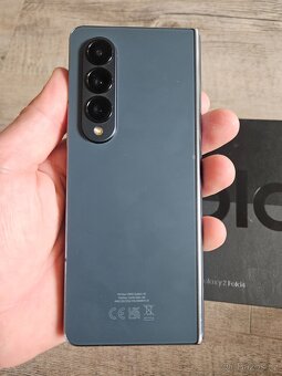 Samsung Galaxy Z Fold 4 - 6