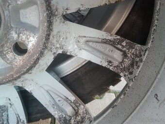 VW Golf VII Alltrack - zimní sada 17" 5x112 LEVNĚ - 6