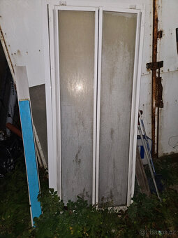 Zástěny, skleněná zástěna, plastová zástěna - 6