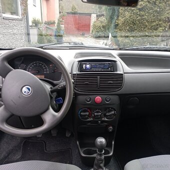 Fiat Punto 1,2i - 6