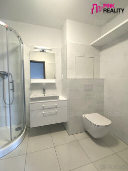 Pronájem bytu 2+kk s balkonem a parkovacím stáním, Rychnov n - 6