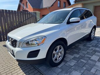 Volvo XC60 D3 120kW FWD velmi dobrý technický i vizuální sta - 6