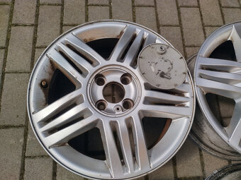 ALU disky Renault 6 ½ Jx16 4CH49 - 6