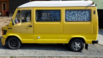 Mercedes-Benz - 6