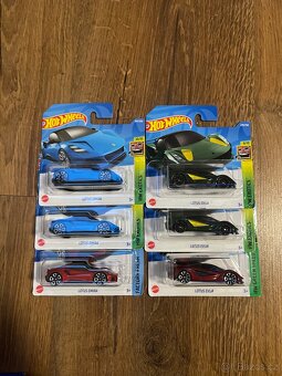 Hotwheels - 6
