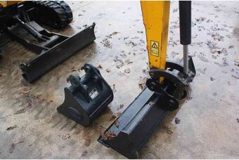 Minibagr JCB 18Z-1 - 6