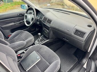 Volkswagen Golf, IV. 1.6i SR 74kW. Klima.Tažné - 6